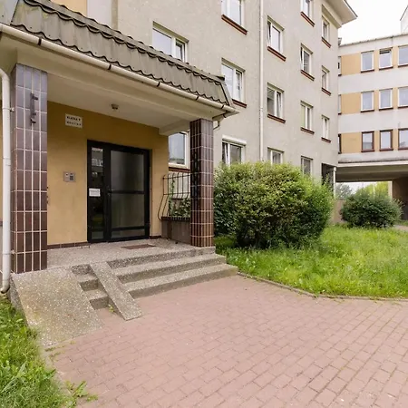 Apartment Spacious & Quiet 1 Bedroom In By Renters *