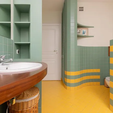 Daire Spacious & Quiet 1 Bedroom In By Renters
