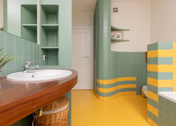 Daire Spacious & Quiet 1 Bedroom In By Renters